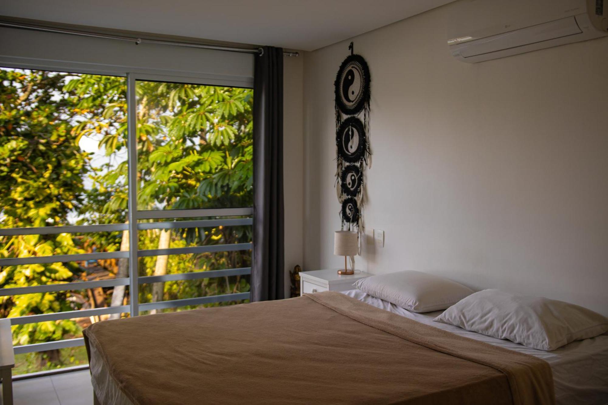 C7, Casa Vibrante, Pe Na Areia De Maresias * Sao Sebastiao (Sao Paulo)